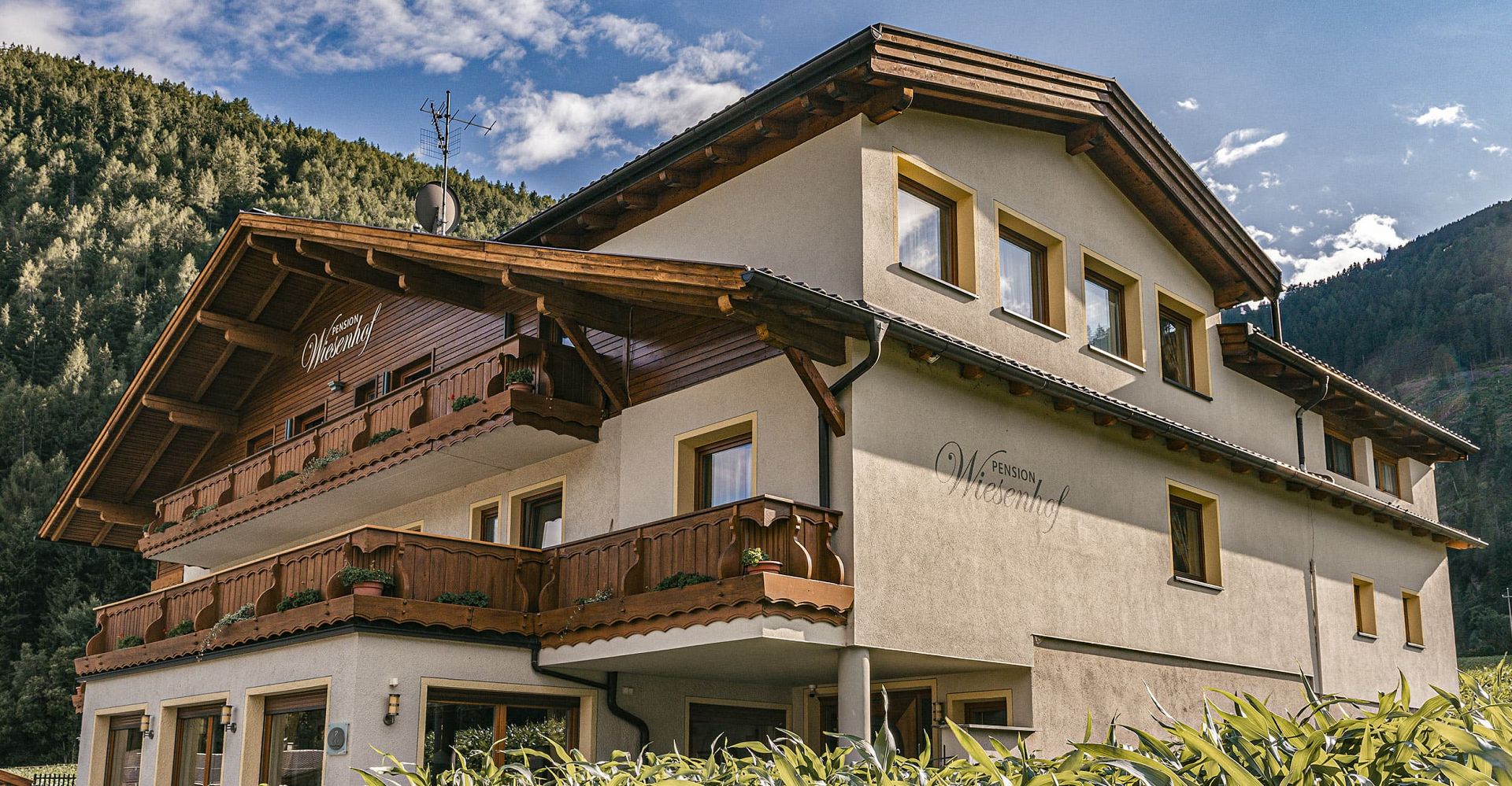 Pension-Wiesenhof-Südtirol-Wipptal-Pfulters-Freienfeld-Sterzing-Urlaub-Mountainbike-Familienurlaub-Zimmer-Halbpension-Skigebiet-Rodelbahn-(4)